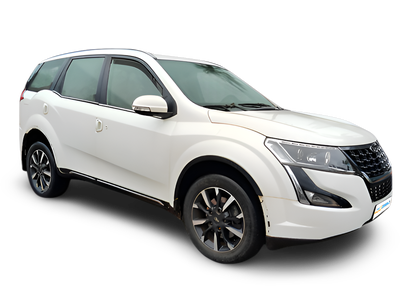Mahindra XUV500-img